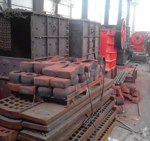 破碎機生產(chǎn)現(xiàn)場